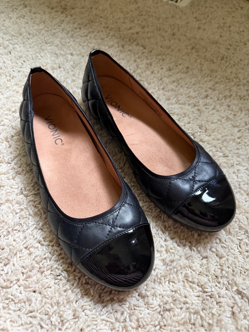 Vionic Flats shoes